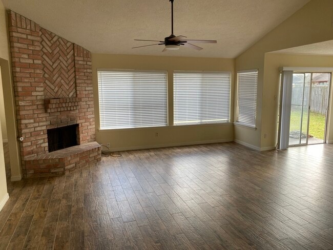 property at 2606 S Belgravia Dr