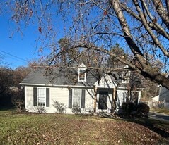 100 Coventry Dr in Indian Trail, NC - Building Photo