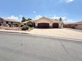 988 E Silver Falls Dr in Washington, UT - Building Photo