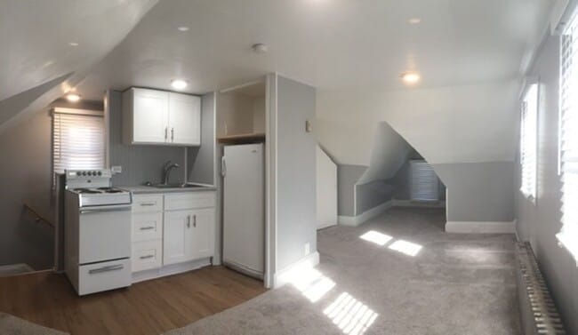 property at 202 N 5th St