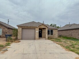 7403 5th St in Lubbock, TX - Building Photo