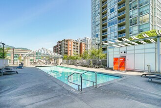 2975 Atlantic Ave, Unit 35XX in Coquitlam, BC - Building Photo - Building Photo