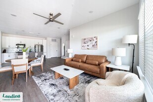 84 San Filippo Dr SE, Unit 08-8304 in Palm Bay, FL - Building Photo