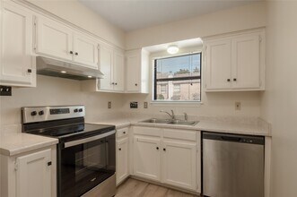 1401 Ave O in Huntsville, TX - Building Photo - Building Photo