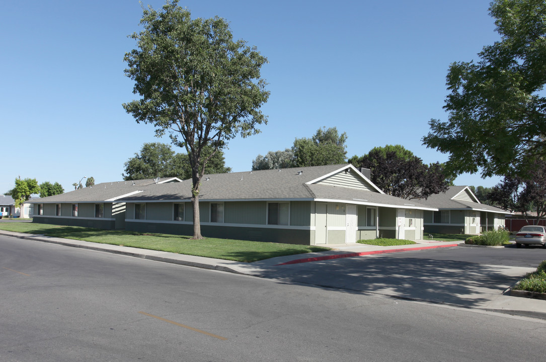 Mountain View Apartments in Lemoore, CA - Foto de edificio