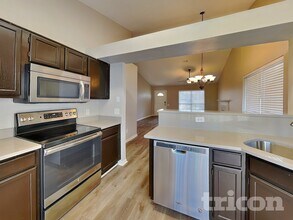 5522 Silver Maple Dr in Arlington, TX - Foto de edificio - Building Photo