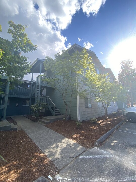 3430 I St NE in Auburn, WA - Foto de edificio