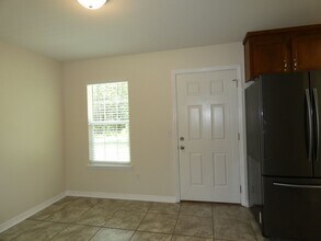 6592 Kensara Dr in Milton, FL - Building Photo - Building Photo
