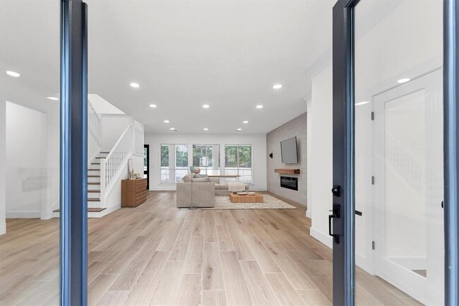 30 E Wedgemere Cir in The Woodlands, TX - Building Photo - Building Photo