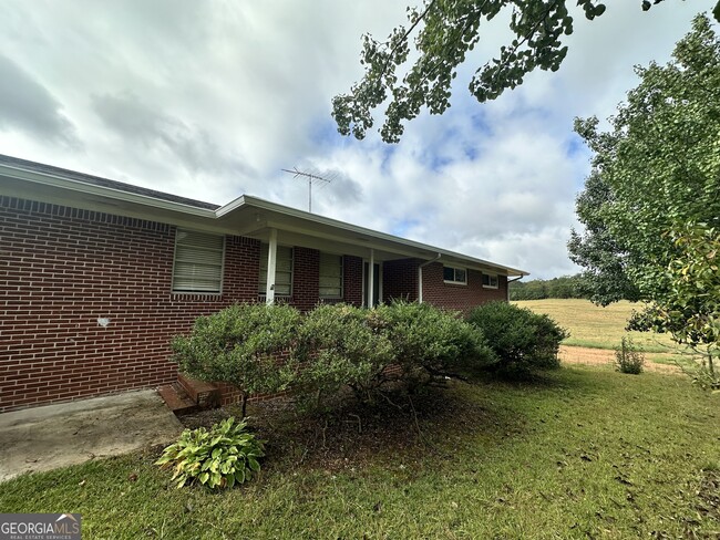 property at 1233 GA-120