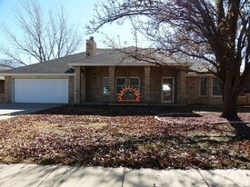 417 Chanticleer Pl in Clovis, NM - Building Photo