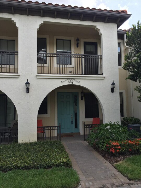 3310 NW 125th Ln in Sunrise, FL - Building Photo