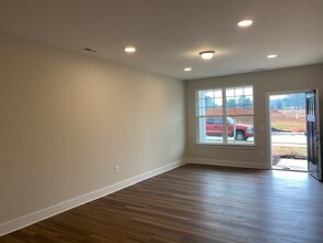 1039 Abbott St in Mebane, NC - Building Photo - Building Photo
