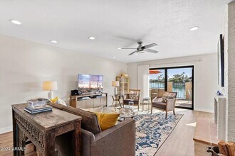 8175 E Del Cuarzo Dr in Scottsdale, AZ - Building Photo - Building Photo