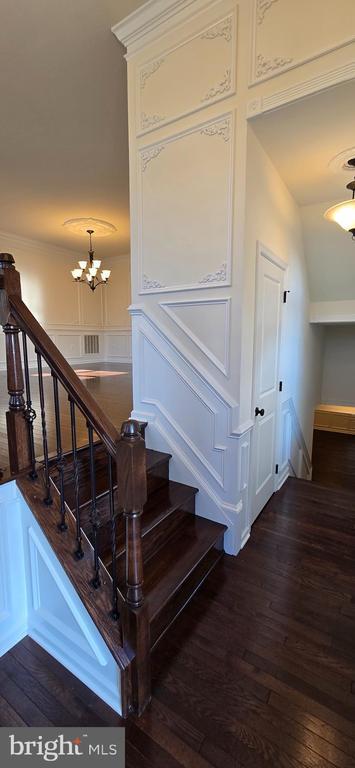 property at 42826 Edgegrove Heights Terrace