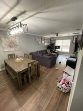 4940 Traskwood Ct in Tampa, FL - Building Photo - Building Photo