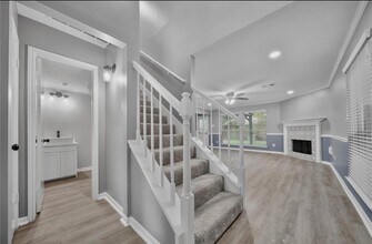 10503 Timberloch Dr in Houston, TX - Building Photo - Building Photo