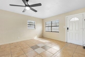 4837 Skeena St in Orlando, FL - Building Photo - Building Photo