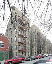 Mosholu Court in Bronx, NY - Foto de edificio - Building Photo