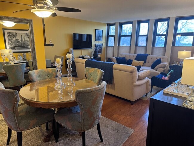 6700 S South Shore Dr in Chicago, IL - Building Photo - Building Photo
