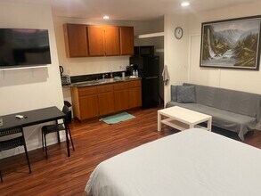 12619 Emelita St, Unit Garden view in Valley Village, CA - Building Photo - Building Photo