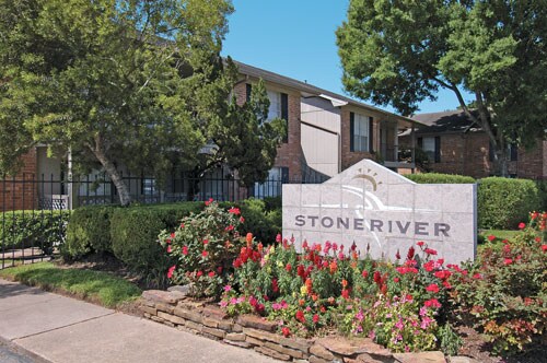 Stoneriver Apartments in Houston, TX - Building Photo - Building Photo