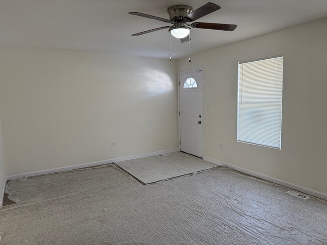 12327 S Parnell Ave in Chicago, IL - Foto de edificio - Building Photo