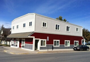 Tiltn Hiltn Apartments in Eagle, CO - Foto de edificio - Building Photo