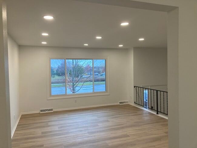 property at 431 N Thompson Rd