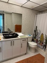 2201 Brickell Ave in Miami, FL - Building Photo