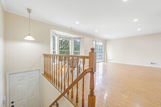 22 Walnut St in Jersey City, NJ - Building Photo - Building Photo