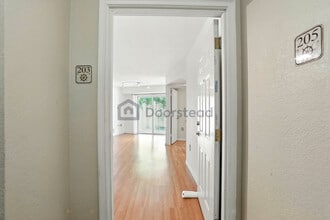 2415 NW 16th Street Rd, Unit 203 in Miami, FL - Building Photo - Building Photo