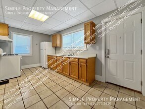 813 California St NW in Grand Rapids, MI - Building Photo - Building Photo