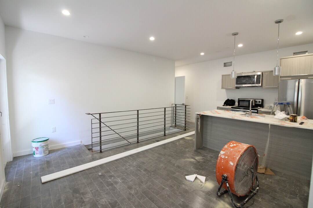 433 N 35th St, Unit 1F in Philadelphia, PA - Building Photo