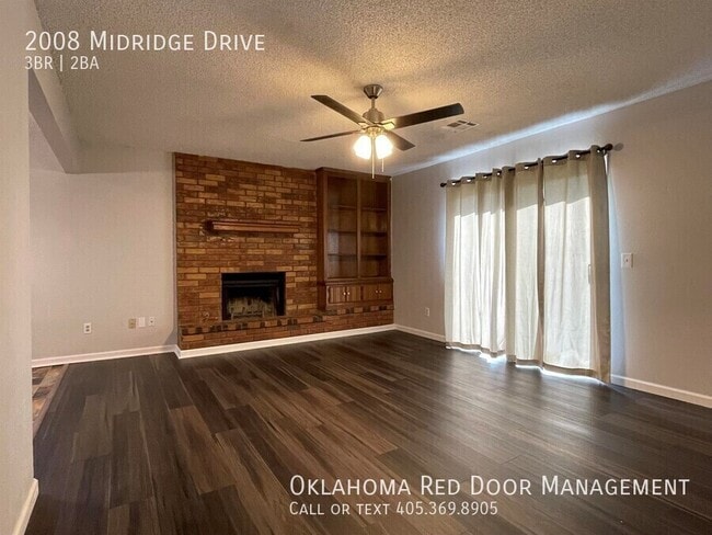 2008 Midridge Dr in Oklahoma City, OK - Foto de edificio - Building Photo