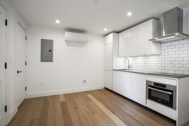 72 Beacon St in Boston, MA - Building Photo - Building Photo