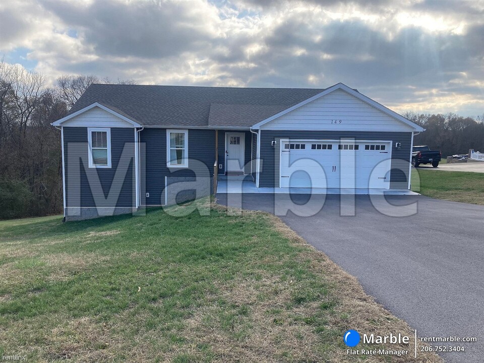 149 Ridge View Dr in Glasgow, KY - Building Photo