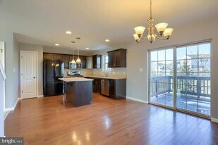 723 Jonathan Ct in Mechanicsburg, PA - Building Photo