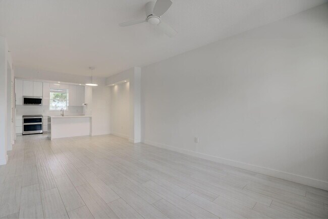 1140 University Blvd in Jupiter, FL - Building Photo - Building Photo