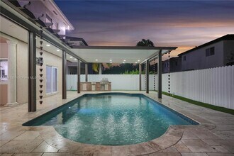 2881 SW 145th Ct in Miami, FL - Building Photo - Building Photo