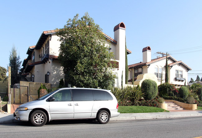 Palmer Villas in Glendale, CA - Building Photo - Building Photo