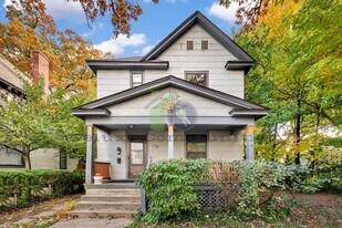 312 Eastern Ave SE in Grand Rapids, MI - Building Photo