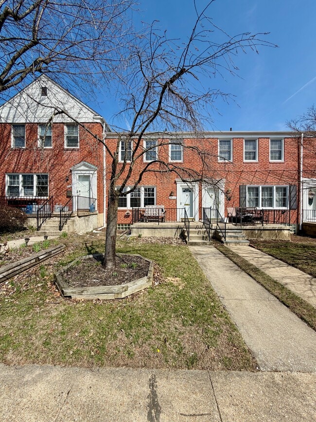 property at 1602 Glen Keith Blvd