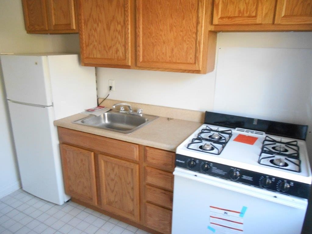 First Property MngmtSouth Elmora Apartments Elizabeth, NJ Apartments