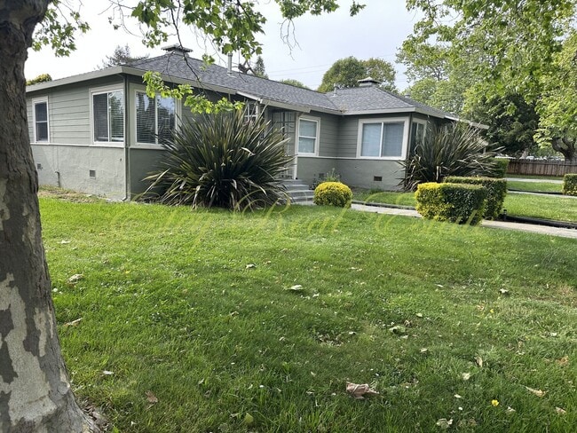 905-905 Mariposa St in Vallejo, CA - Building Photo - Building Photo