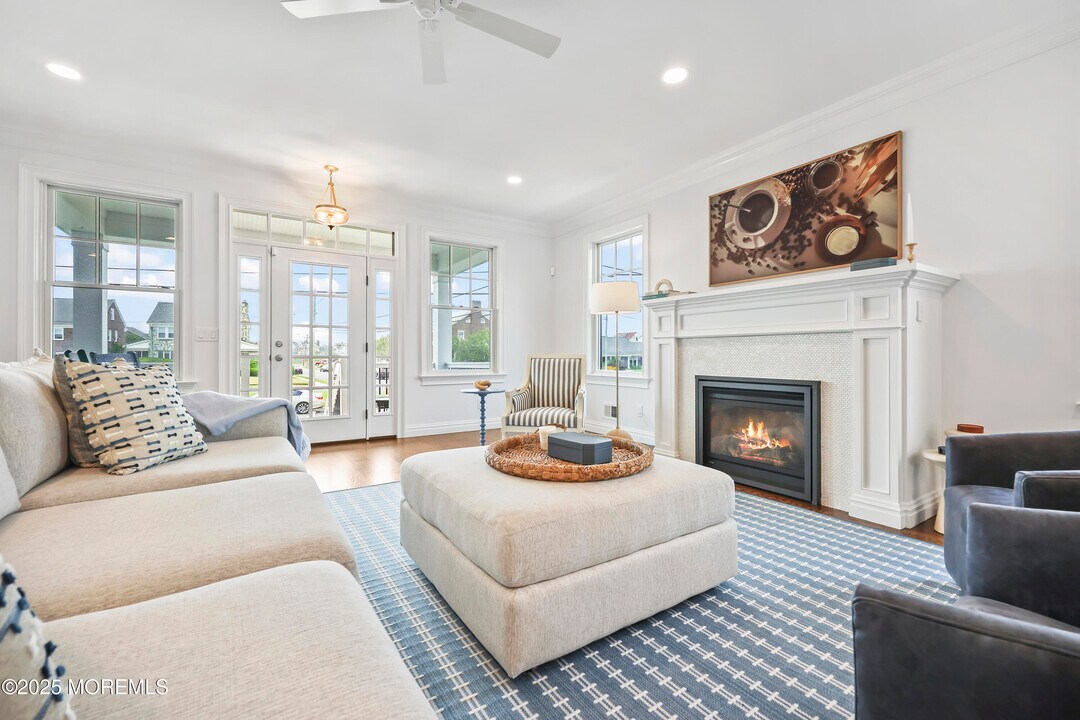 114 2nd Ave in Bradley Beach, NJ - Building Photo