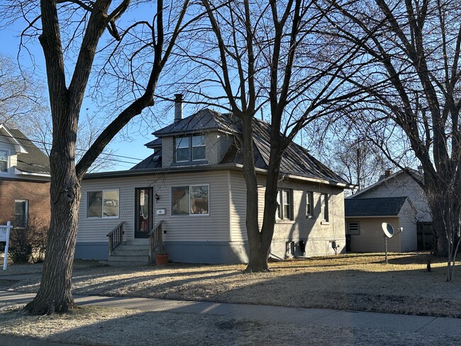 1219 14th St S in La crosse, WI - Foto de edificio - Building Photo