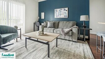 11010 Northlake Landing Dr in Charlotte, NC - Building Photo