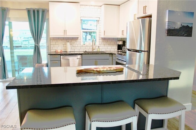 property at 2744 Sanderling Ct