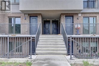 350 Fisher Mills Rd in Cambridge, ON - Building Photo - Building Photo